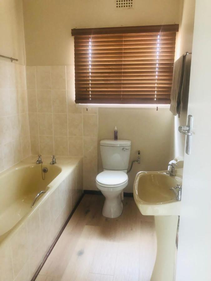 2 On Third Avenue Apartment Hermanus Exterior photo
